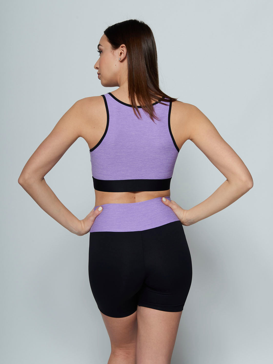 Top e shorts tecnico lilla Due For You