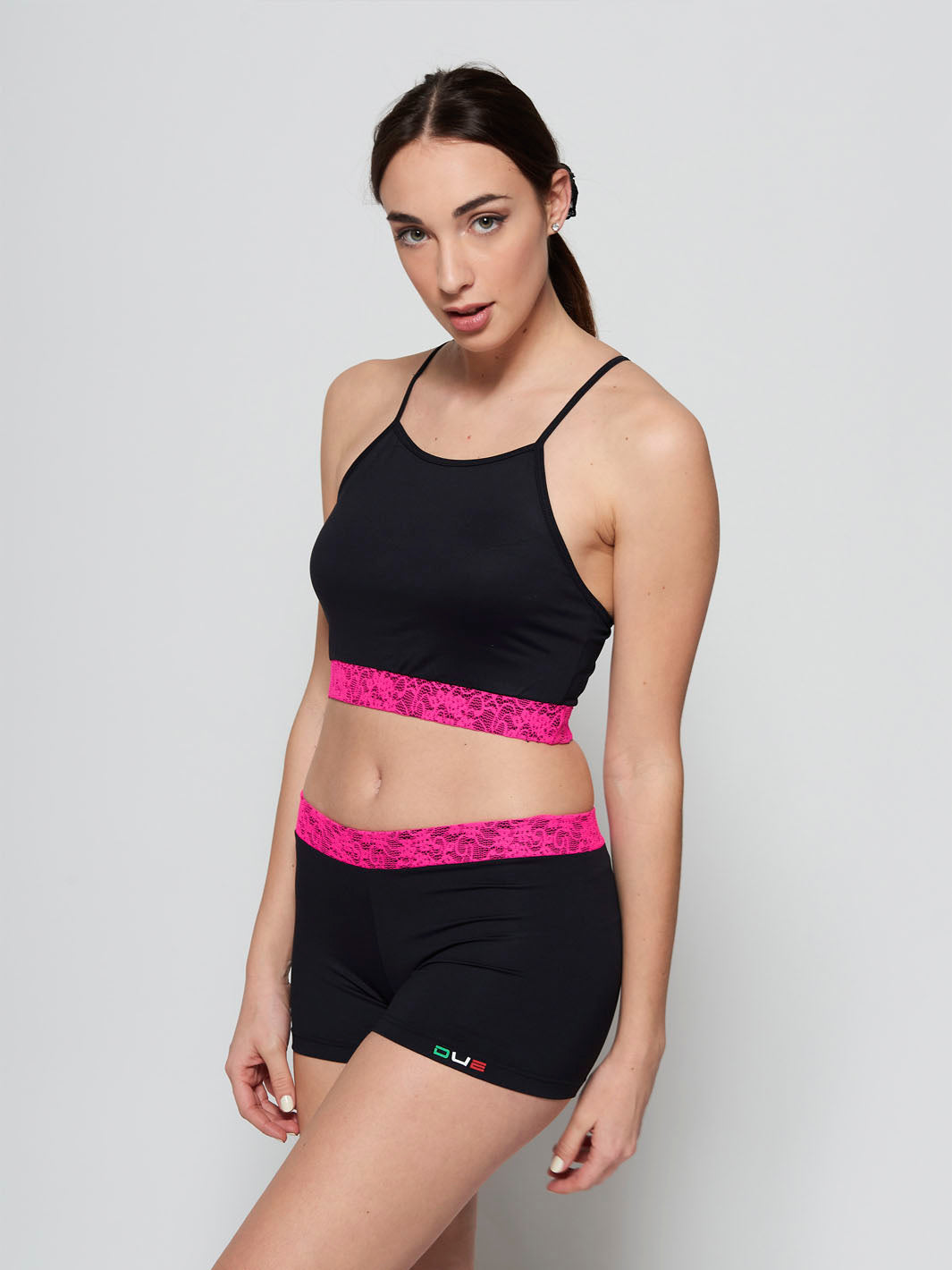 Top e shorts con cintura in pizzo fucsia Due For You